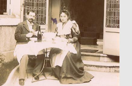 1896